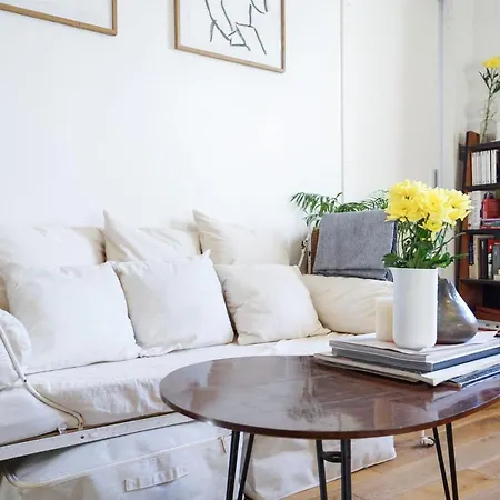 Nice Flat Near Canal Saint-martin Apartment Paris